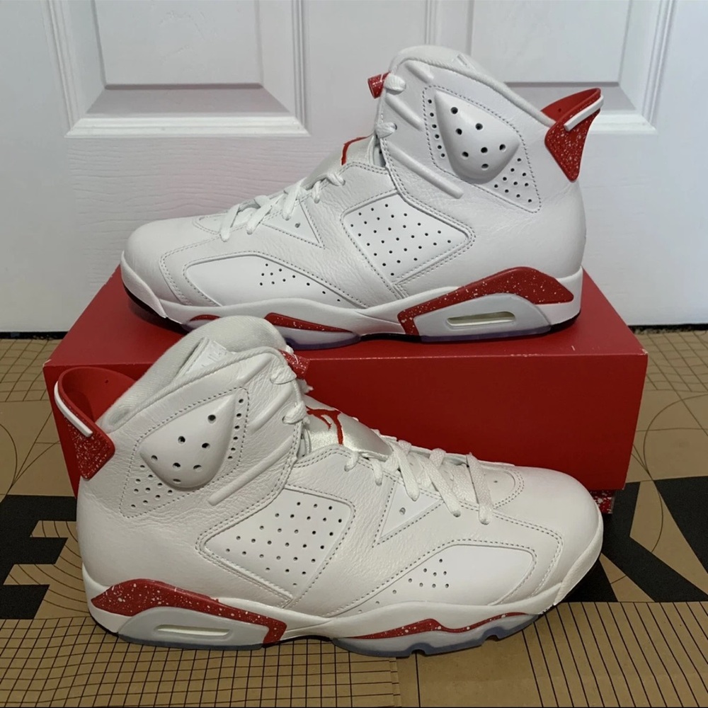 Nike Air Jordan 6 Red Oreo White and University Red Size 12 Mens